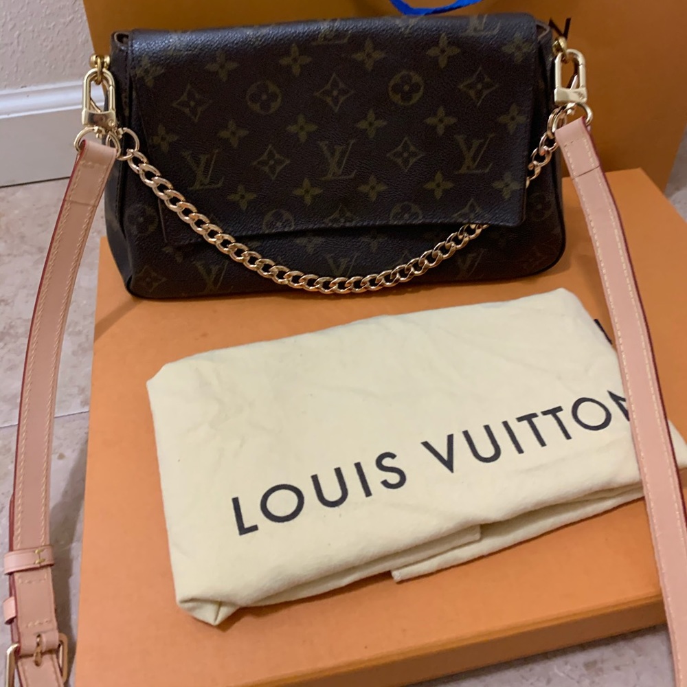 Louis Vuitton Mini Looping